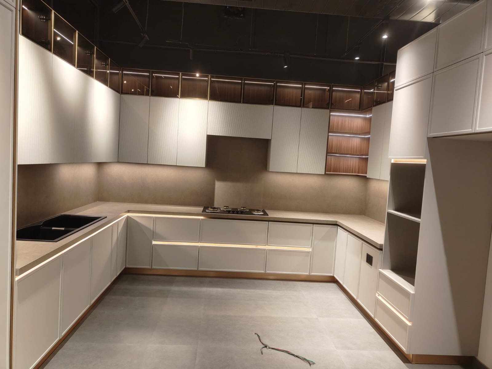 Modular Kitchen 16
