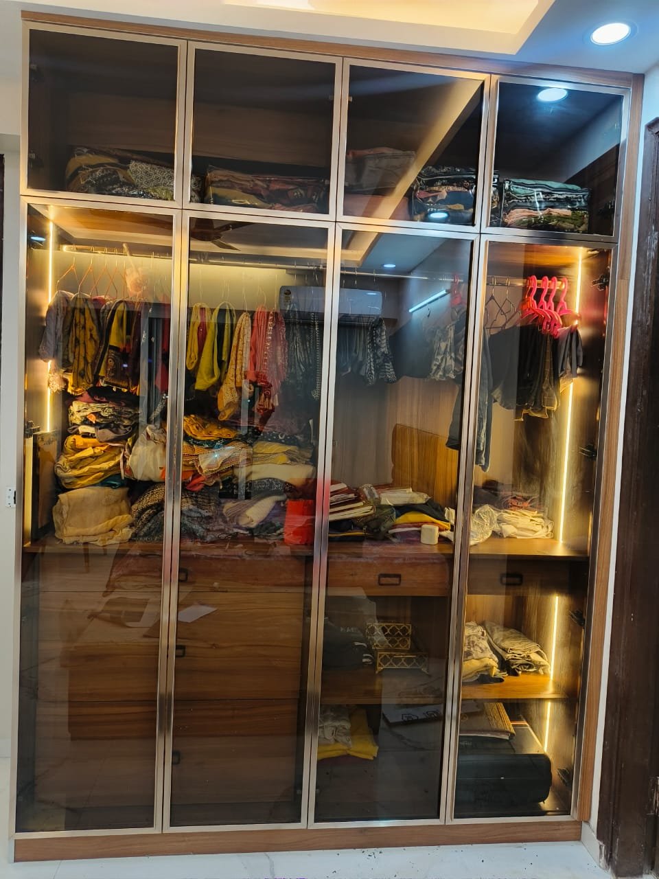 Wardrobe Design 13