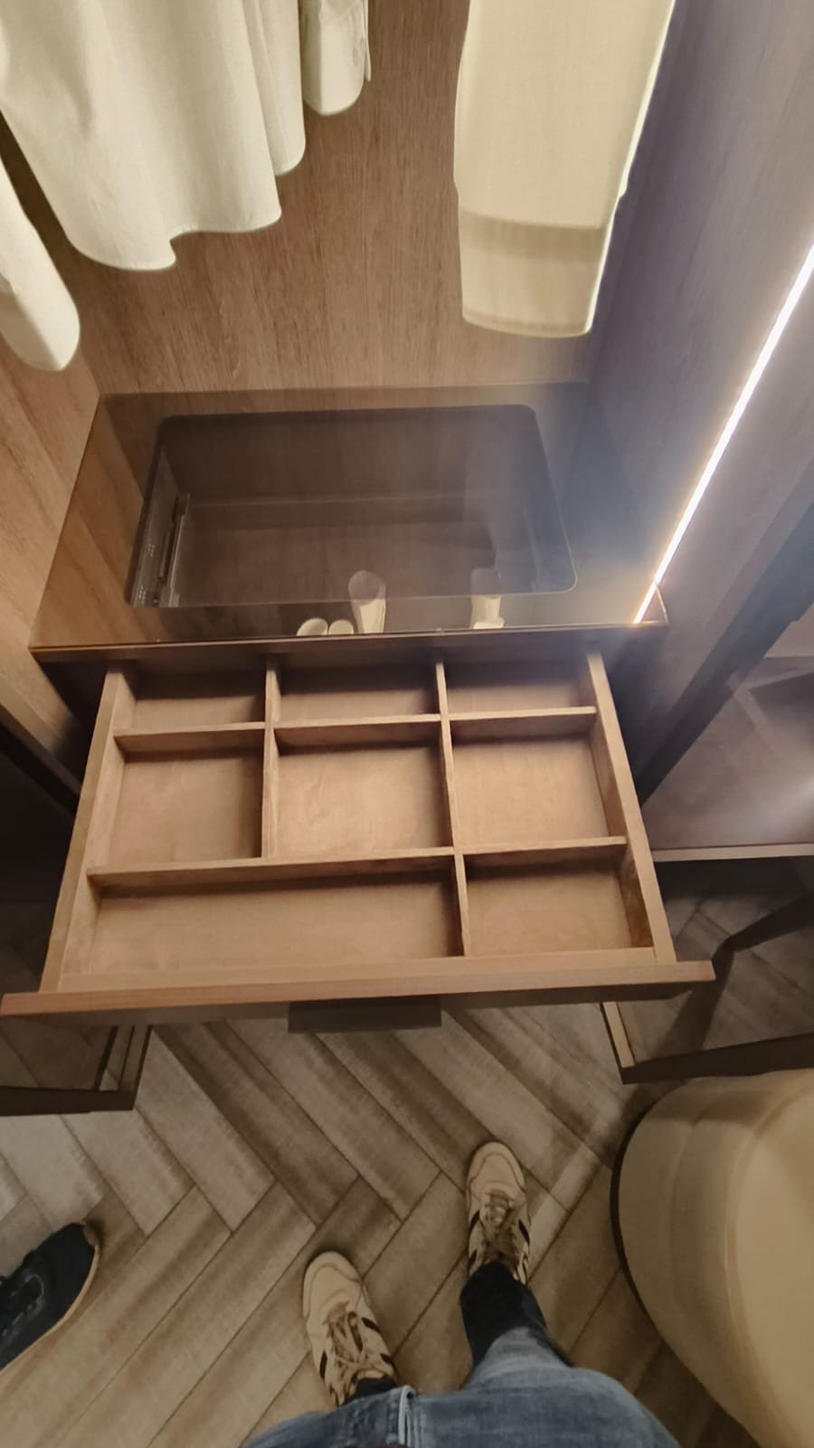Wardrobe Design 20