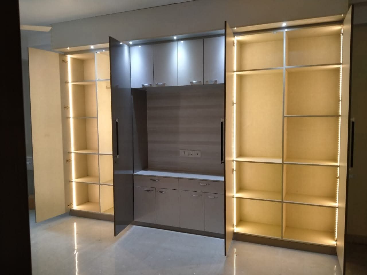 Wardrobe Design 8
